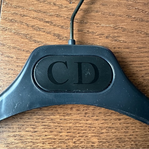 Dior hanger - Picture 2 of 3